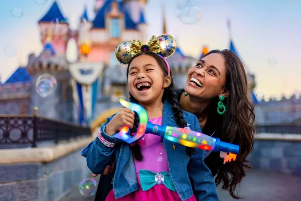 Disneyland fête ses 70 ans : Promotions estivales, événements et surprises exclusives